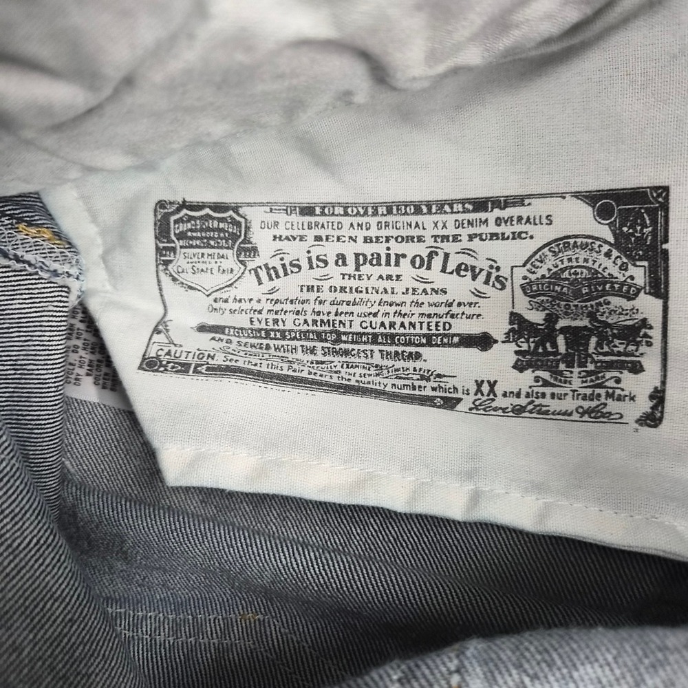 Levi's 501 Original Fit Jeans Mens 42x30 Dark Wash Indigo Button Fly 00501-0000 - Picture 5 of 11